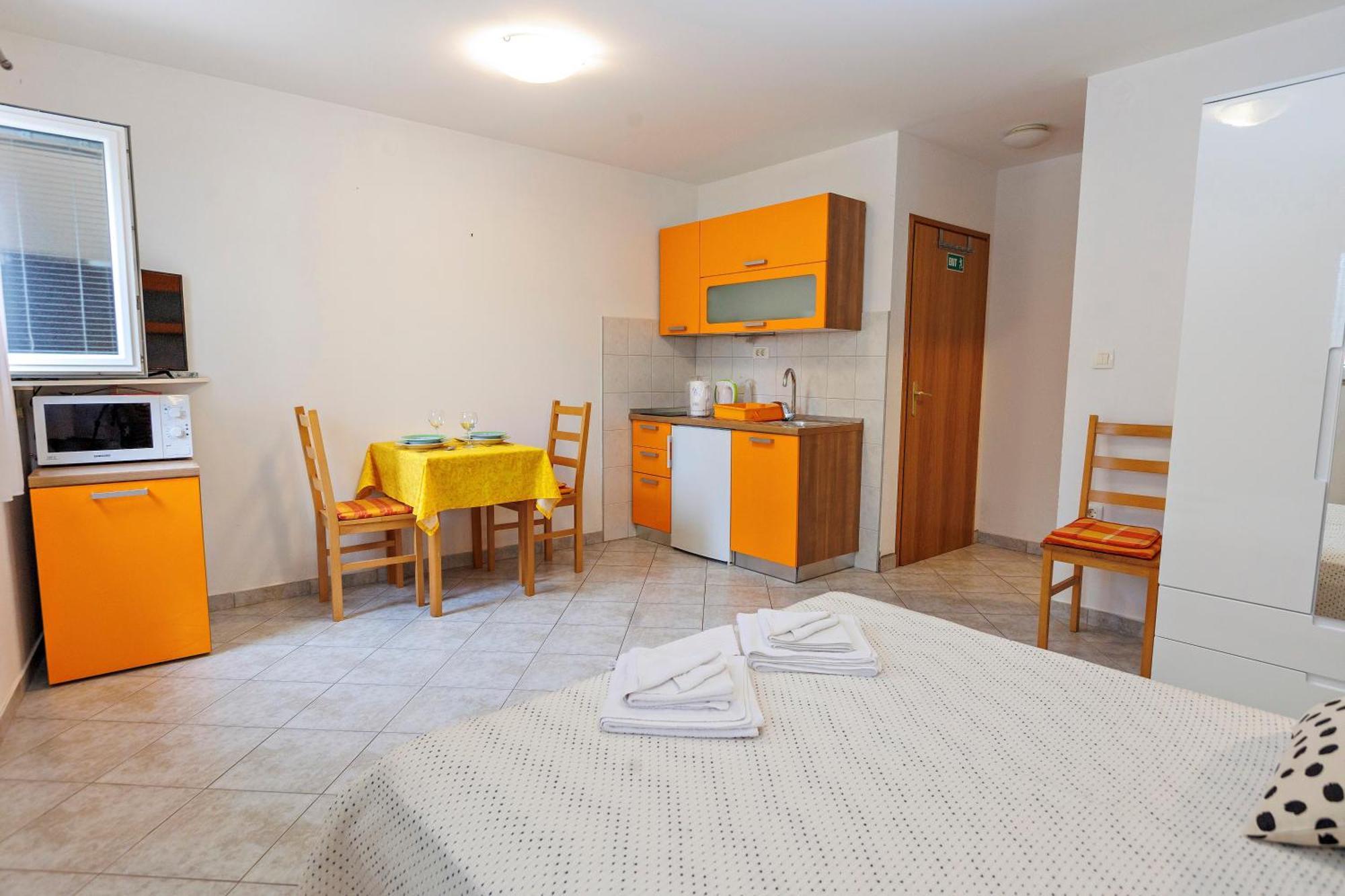 בול Apartments Baricevic מראה חיצוני תמונה